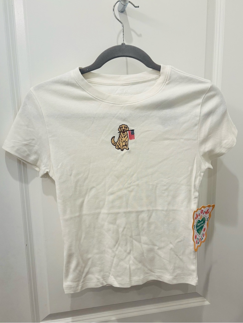 NWT Organic Collective' Short-Sleeve Baby Tee with USA Flag Dog Patch- L